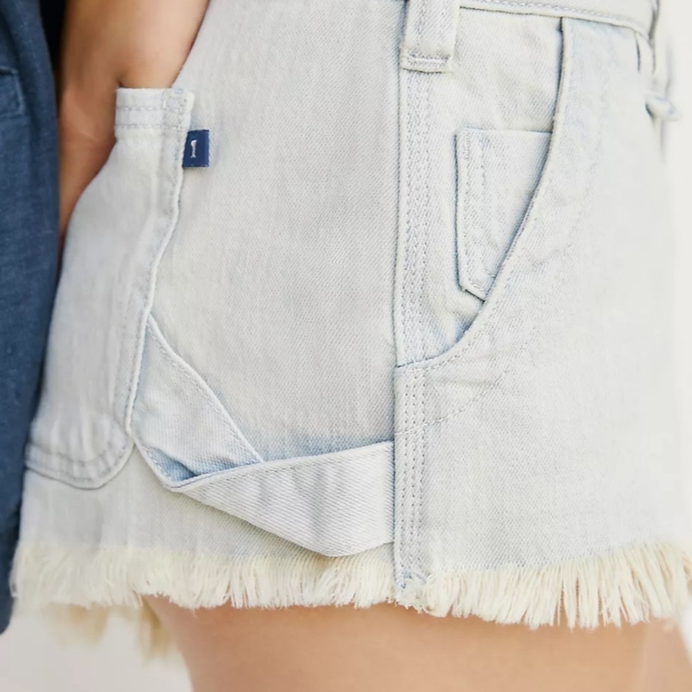 ANTHROPOLOGIE PILCRO Shortie Shorts Cutoff Light Wash Denim NEW $98 - Picture 7 of 12